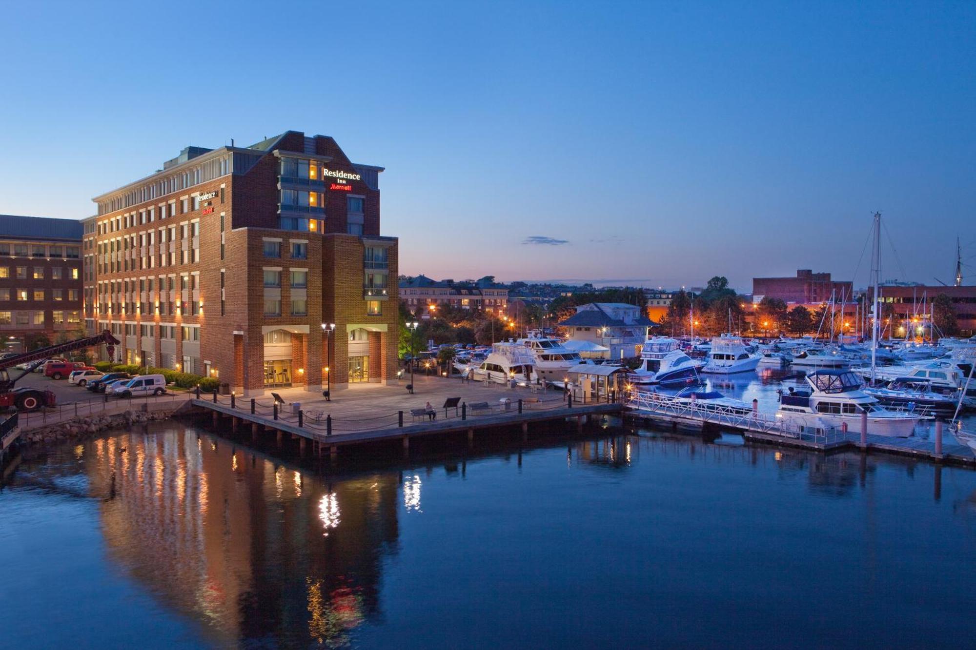 Residence Inn By Marriott Boston Harbor On Tudor Wharf Exteriér fotografie